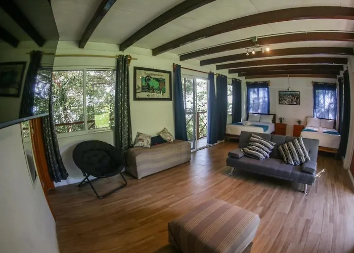 Seven Blue House Village & Lodge