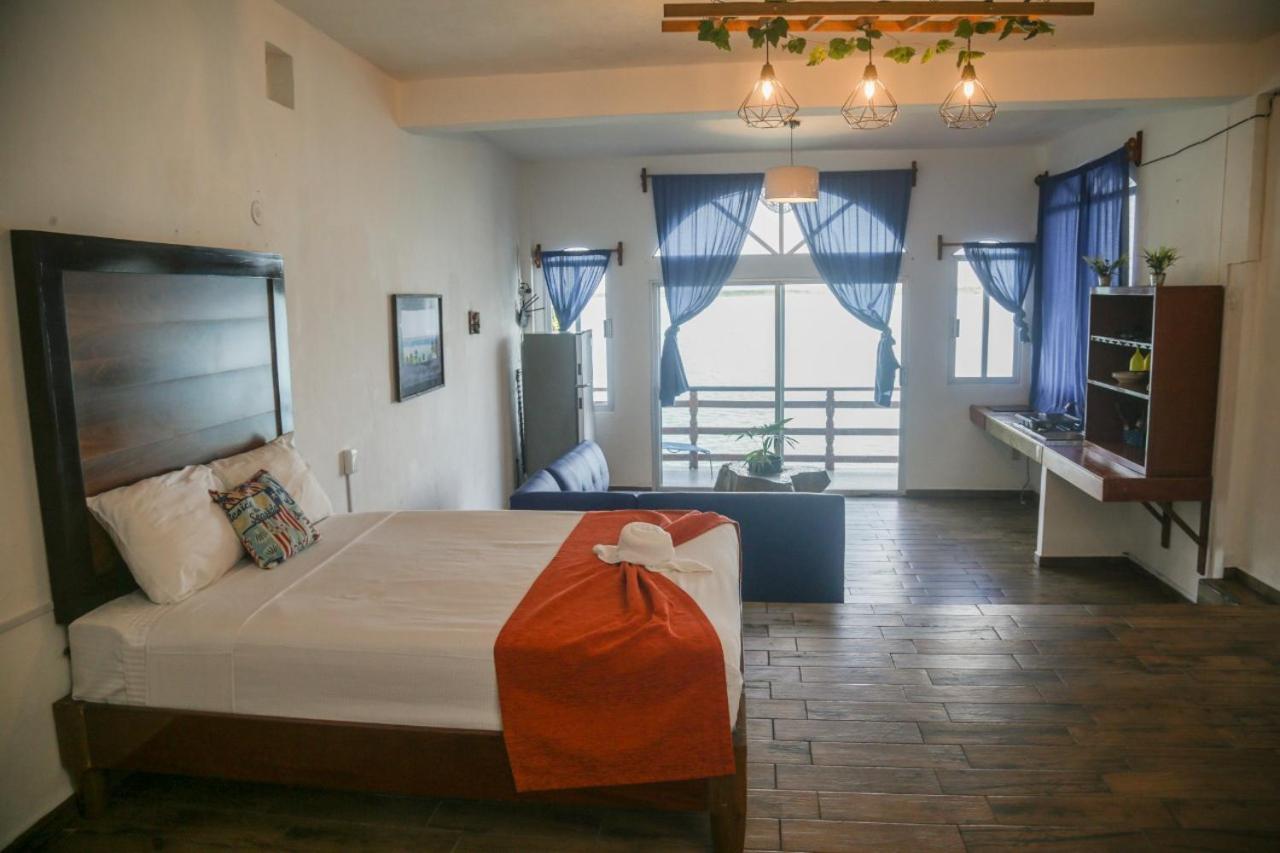 Seven Blue House Village & Alojamento de Turismo Selvagem