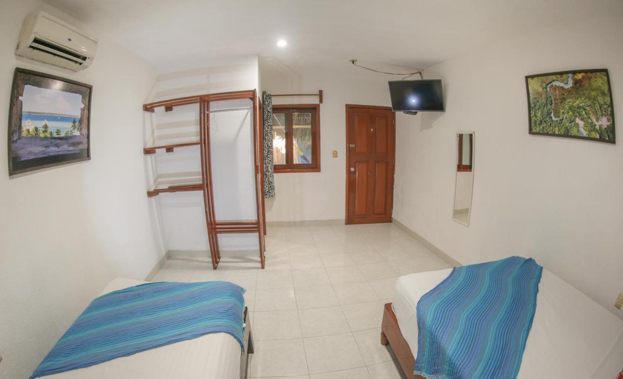 Alojamento de Turismo Selvagem Seven Blue House Village & *