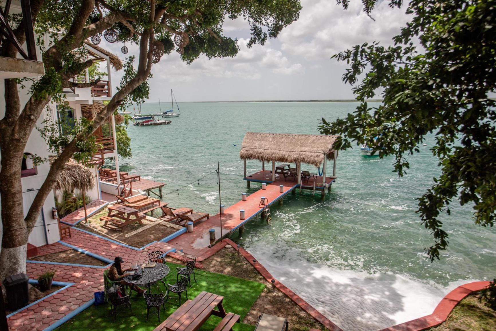 Seven Blue House Village & Alojamento de Turismo Selvagem